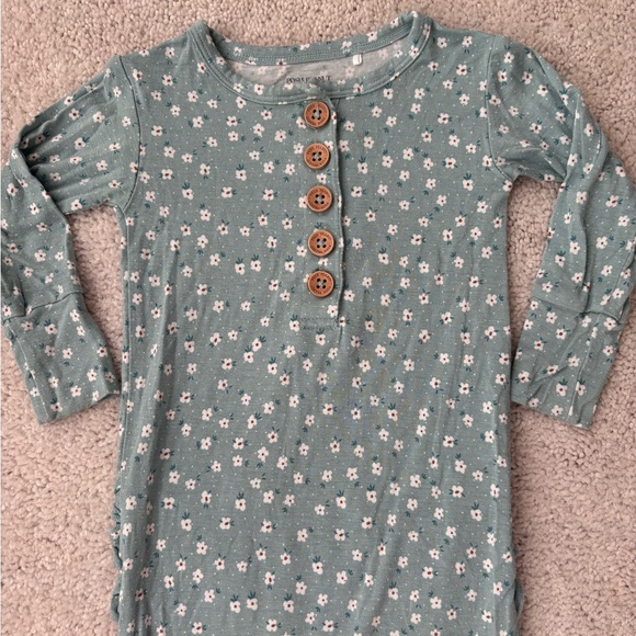 Posh Peanut Teal Floral Kids Long Sleeve Romper - Picture 3 of 11